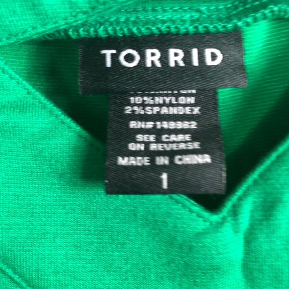 Torrid strappy peplum halter tank top size 1 - Picture 3 of 6